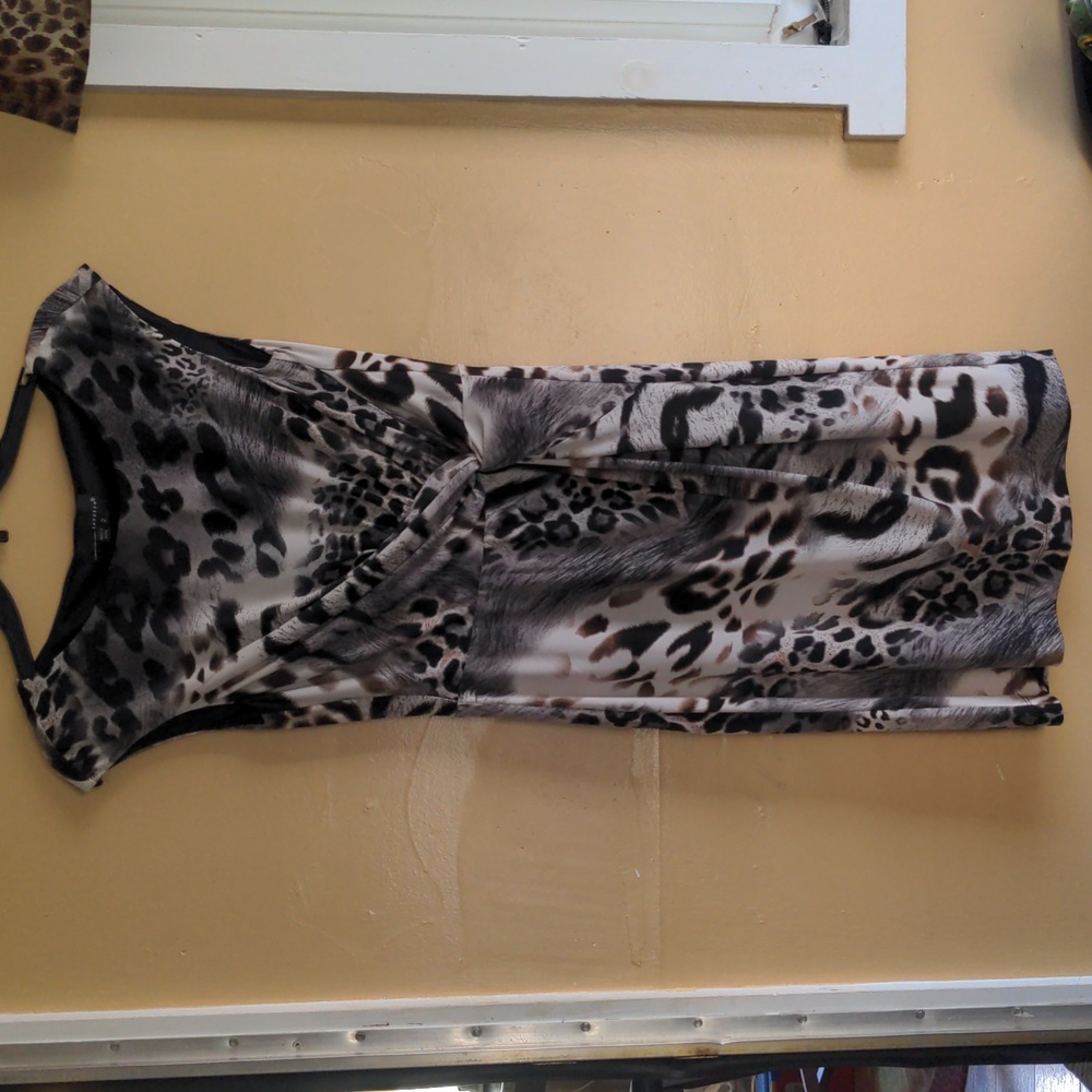 EUC WOMEN'S LEOPARD PRINT DRESS